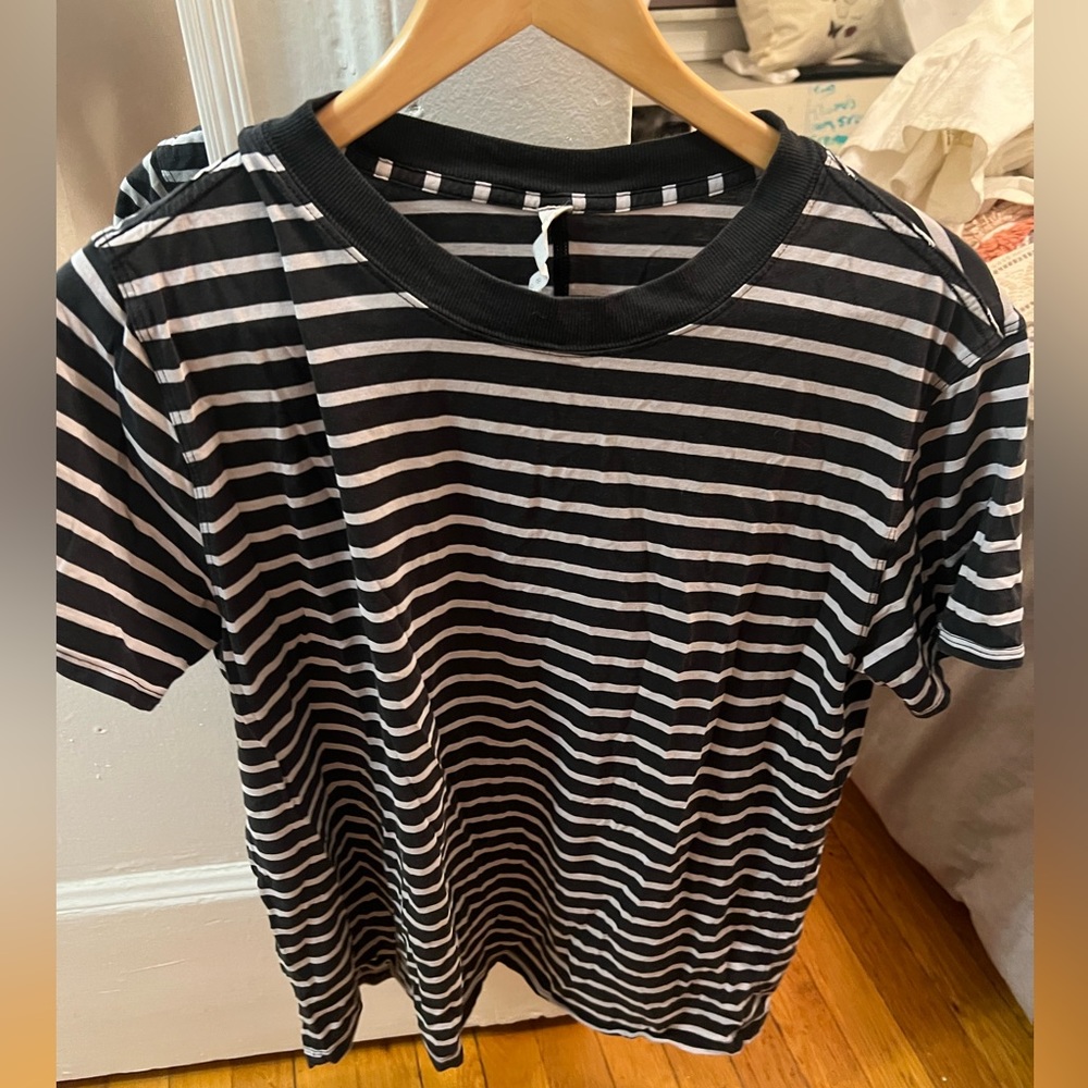 Lululemon striped shirt sleeve light top